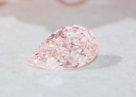 Ukuran Besar Mewah Merah Muda CVD Man Made Berlian Sintetis 3.74ct Bentuk Pir