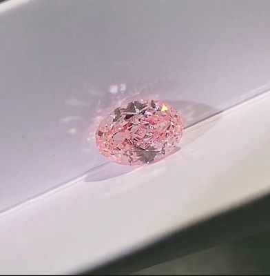 Oval Shape Lab Tumbuh Cherry Pink Diamonds 2.1ct-3.0ct Dengan Sertifikasi IGI
