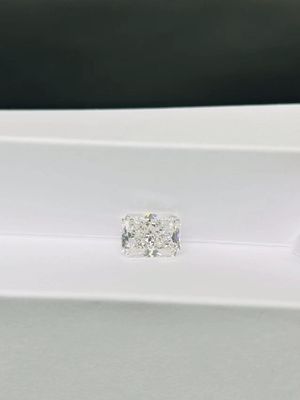 Batu Ukuran Besar 5.3ct Radiant Shape Laboratory Dibuat Sebagai Tumbuh Tidak Diobati CVD Berlian IGI Bersertifikat Pabrik Jual Langsung