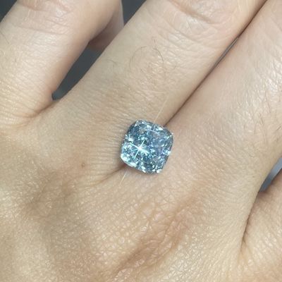 Ukuran Besar Fancy Intense Blue CVD Laboratory Diamond Cushion Shape 4.55ct