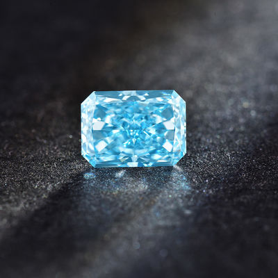 Longgar CVD Vivid Lab Grown Blue Diamonds Radiant Shape VVS Clarity