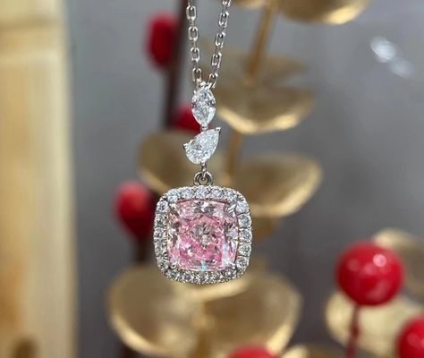 1.63ct Pink Cushion Cut Laboratory VS Diamond Necklace Layanan Kustomisasi Emas Putih 18k