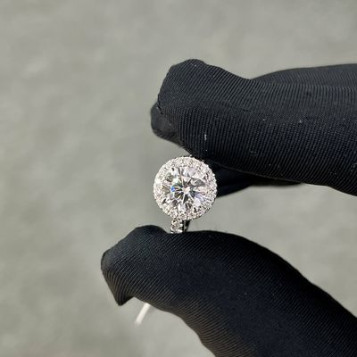 Laboratorium Tumbuh Diamond Rings CVD White Diamond Ring dengan 1.006ct DEF VVS Bentuk Bulat